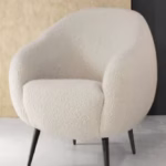 كرسي جانبي من البوكليه والخشب السويدي - بيج فاتح